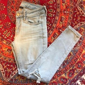 NWT American eagle distressed jeans